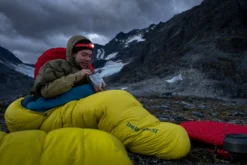 Slaapzak Thermarest Parsec 0F/-18C Small Larch 13 Slaapzak Thermarest Parsec 0F/-18C Small Larch -Spydercoe Winkel 2022 summer climbing norway aasens 0179