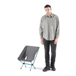 Campingstoel Helinox Chair Zero Grey -Spydercoe Winkel 4 chairzeroblackmale185cmmodelcut2 1200px2000x 1